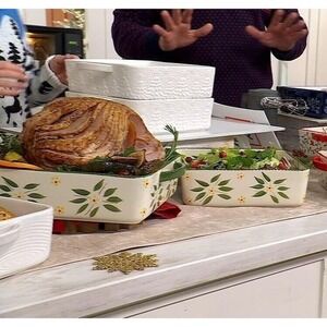 Temp-tations Old World Set of 2 9"x9" Square Bakers w/ Strap Style Handles Green